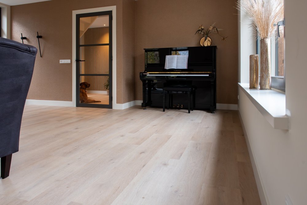 Belakos Attico 870 Rechte plank Plak PVC Bruin - Belakos