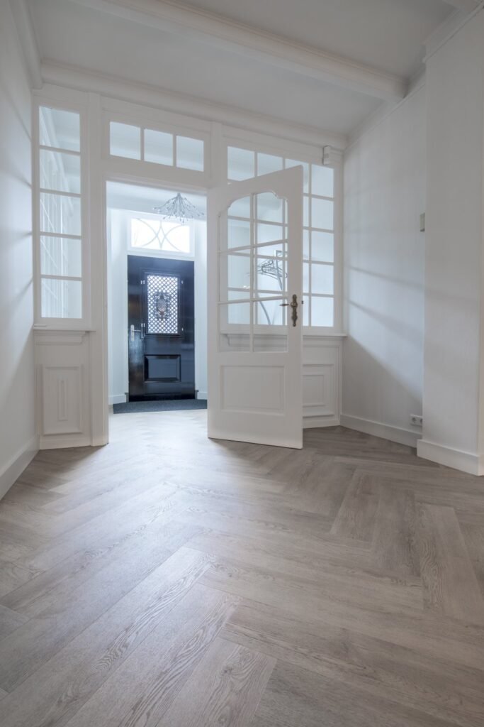 Belakos Palazzo 71 Visgraat Plak PVC Bruin - Belakos