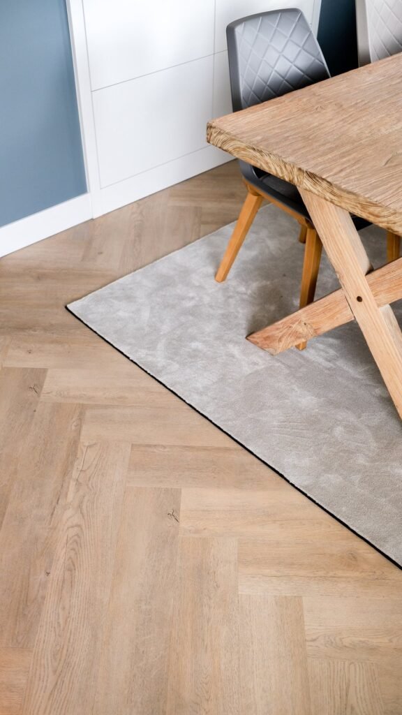 Belakos Palazzo 71 Visgraat Klik PVC Bruin