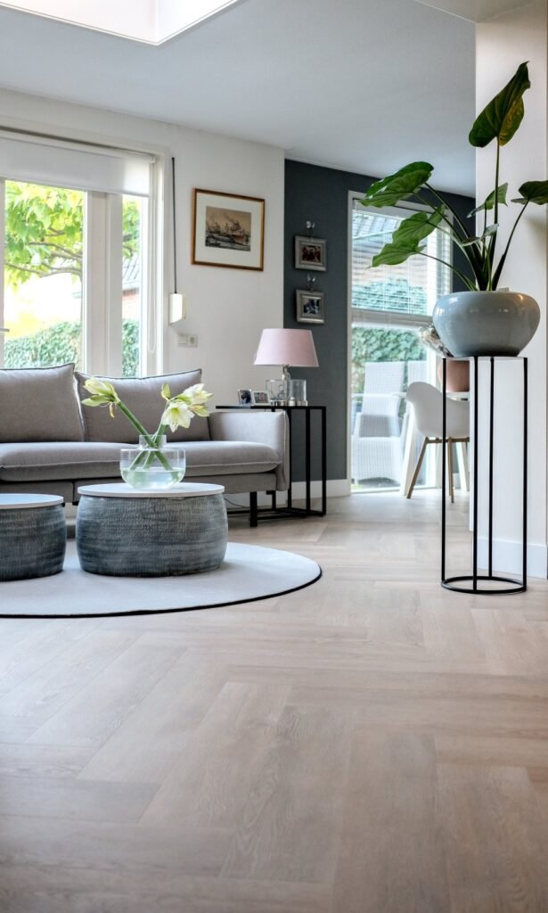 Belakos Palazzo 71 Visgraat Plak PVC Bruin