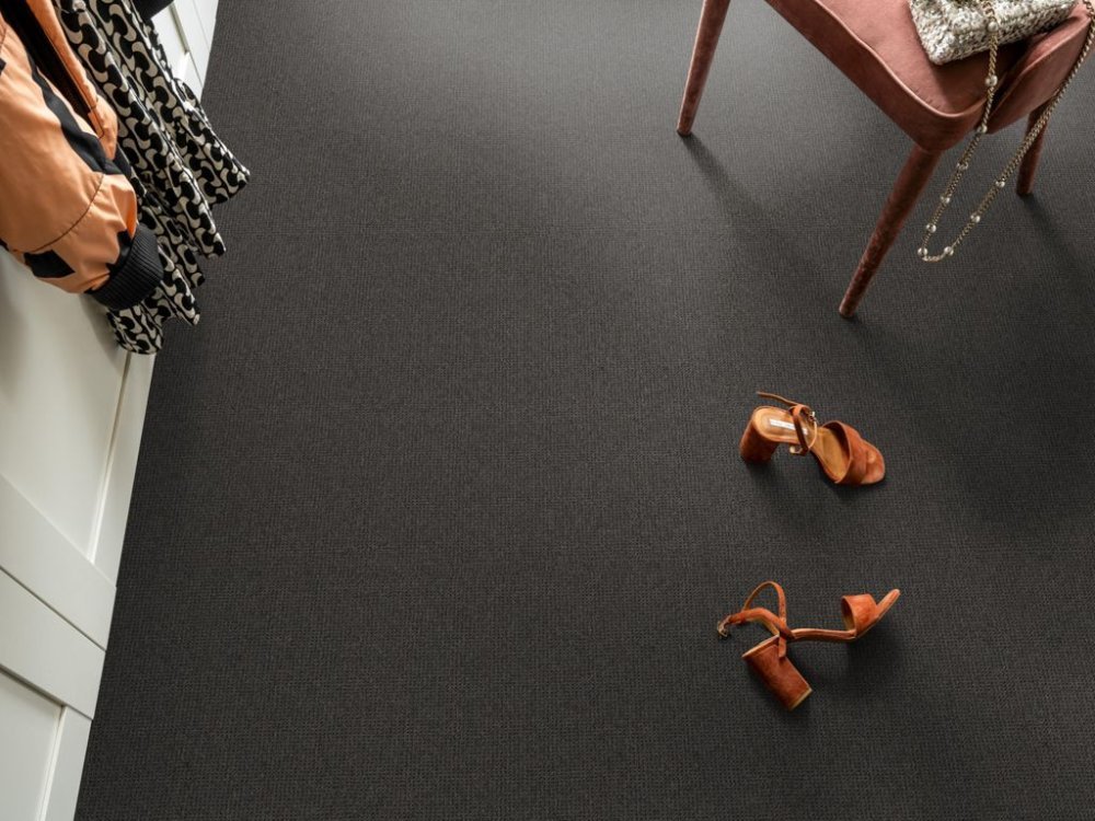 Woodford antraciet 0205 | 400cm - Ambiant